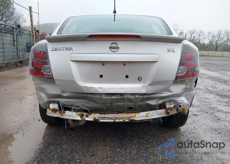 2011 Nissan Sentra 2.0Sr z USA, uszkodzony, nr VIN 3N1AB6AP5BL723462